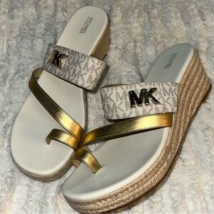 Michael Kors monogram Sidney toe sandal